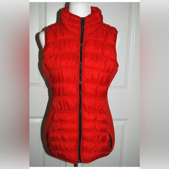 MICHAEL Michael Kors Perfect Red Down Quilted Sz. Med. Vest - Picture 3 of 16
